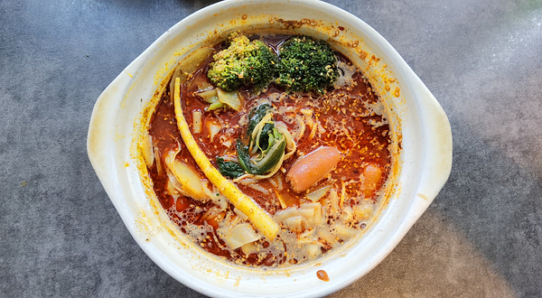 鑫洪福砂锅麻辣烫