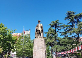 特拉布宗广场公园