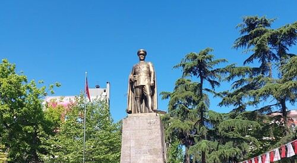 特拉布宗广场公园