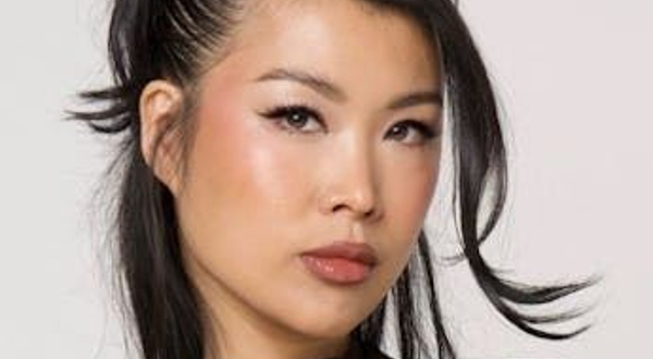 英国伦敦 · Jiaoying Summers 喜剧秀