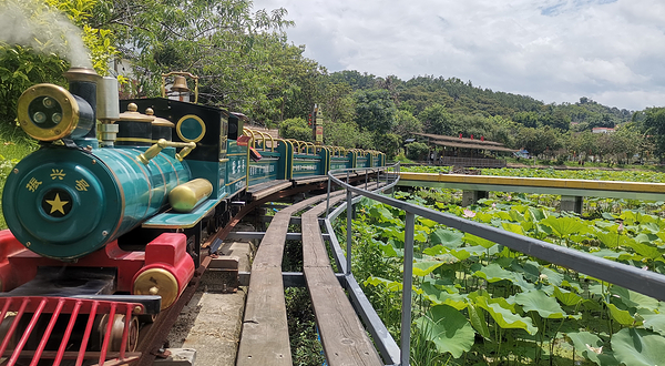 红山村小火车