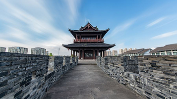 迎恩门风情水街