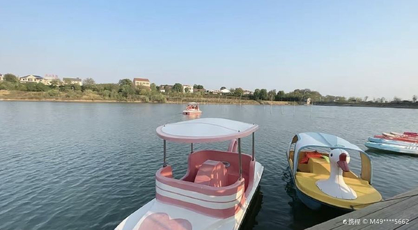 梁子湖东篱老屋生态庄园