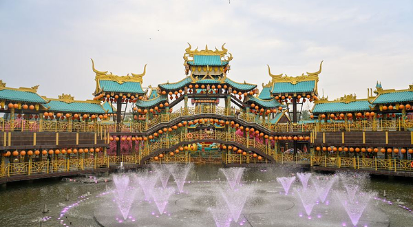 万岁山武侠城-东部游乐区