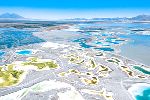 大柴旦翡翠湖旅游景区