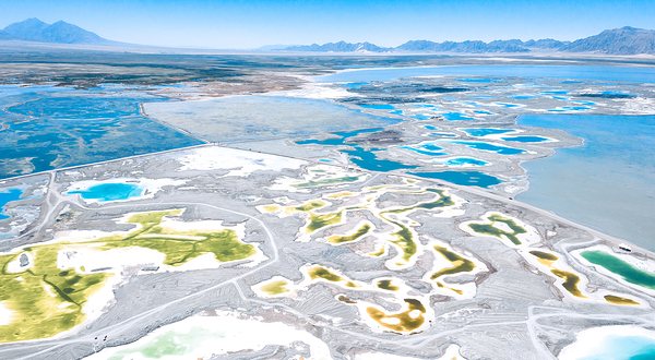 大柴旦翡翠湖旅游景区