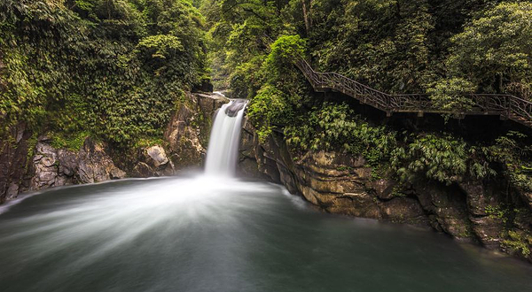 漓源瀑布景区