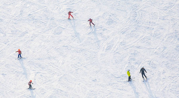 鹞子沟康乐山庄滑雪场