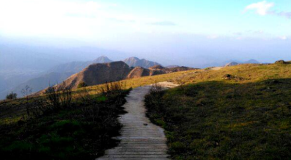 飞水寨南国天山大草原
