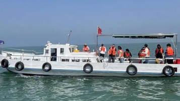 小渔夫海钓轰趴馆