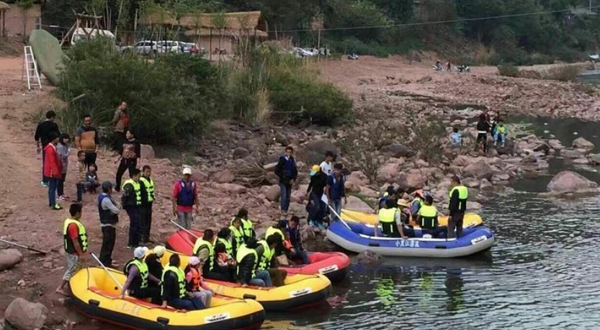 基诺山小黑江漂流