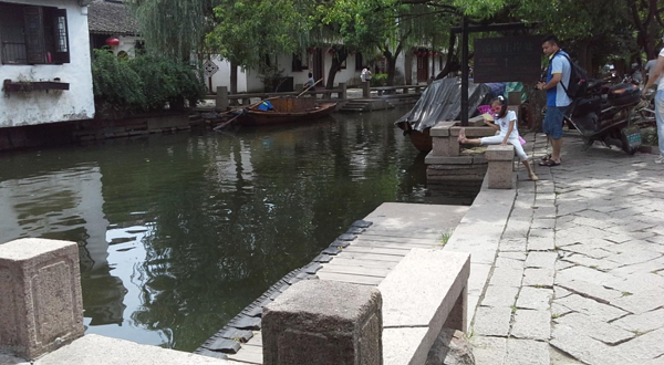 周庄古镇景区-古镇水巷游(夜游)上岸处