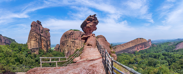 龟峰风景名胜区第 5 张图片