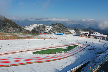巴山罗盘顶滑雪场第 7 张图片