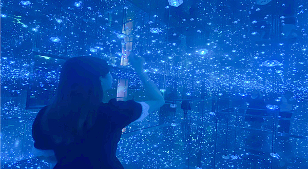 西安钟楼星空艺术馆