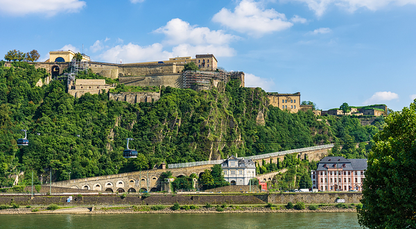 埃伦布赖特施泰因要塞