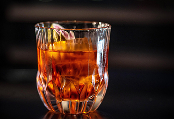 深圳康莱德酒店·徊Collective Bar&Grill第 11 张图片
