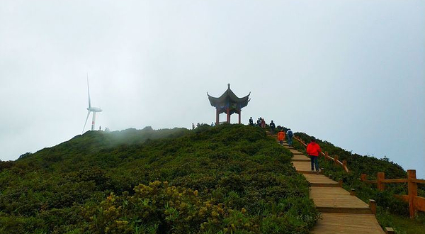 乌蒙大草原-观景亭