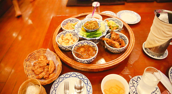 康托克帝王餐表演