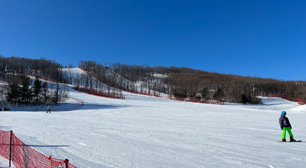 圣洁摇篮山滑雪场