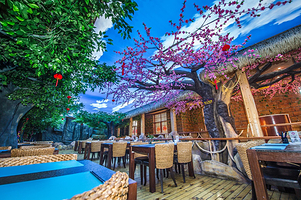 恐龙主题度假酒店·侏罗纪主题餐厅