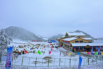 巴山罗盘顶滑雪场第 9 张图片