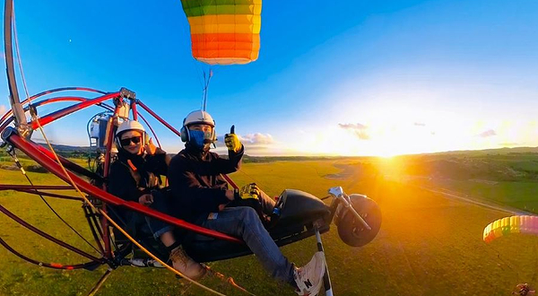乌兰布统动力伞飞行体验