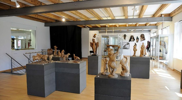 布里恩茨木雕博物馆