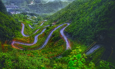 娘娘山旅游景区第 2 张图片