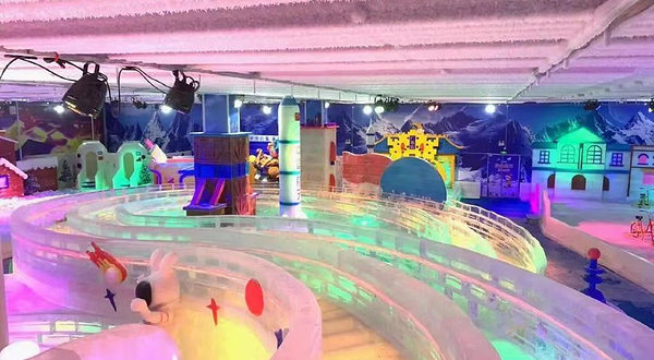 卫泉冰雪《冰天雪地》卡乐星球店