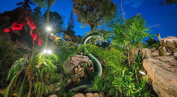 迪诺公园迷你高尔夫球场