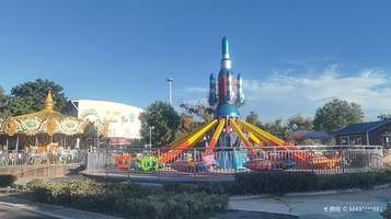 月亮湾公园游乐场