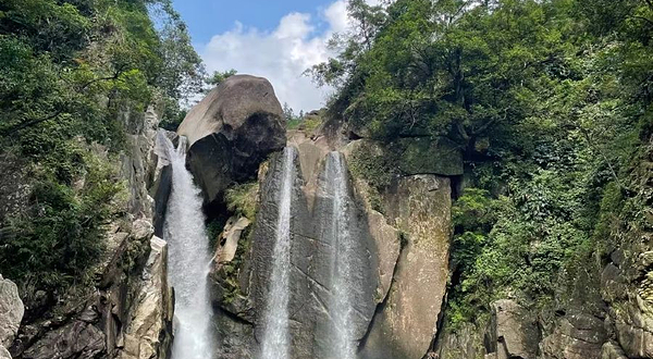 三友瀑布景区