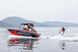 千岛湖尾波冲浪基地