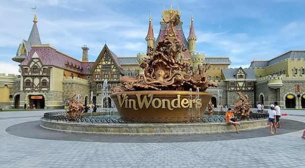 Vinwonders Fountain