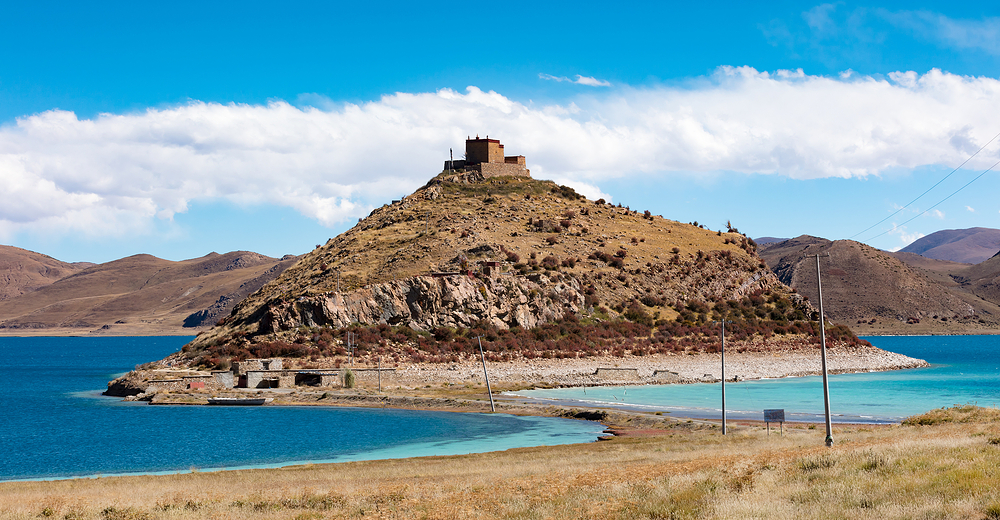 西藏羊卓雍措秘境日托寺东岸深度环湖幻化一日游