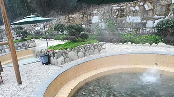 夷陵温泉度假山庄