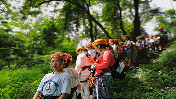 阳朔思固青少年飞拉达户外营地