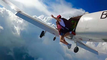 安阳华翔通航通用航空跳伞基地