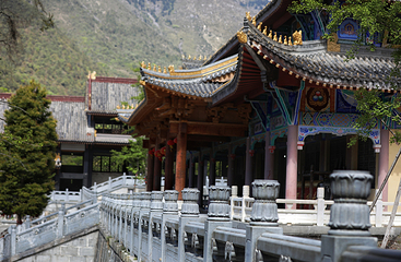灵山寺第 7 张图片