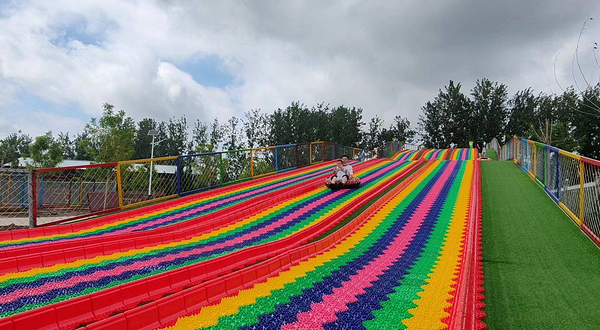 半亩花田露营地