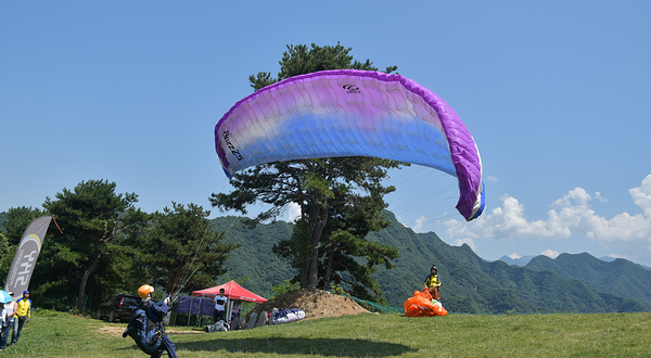 楼观滑翔伞训练基地