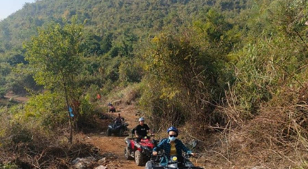 阳朔乐哈哈越野车户外俱乐部