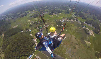 齐岳山滑翔伞基地