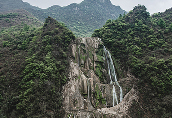 滴水滩瀑布景区第 14 张图片