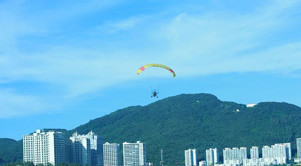 海陵岛大角湾动力滑翔伞飞行营地