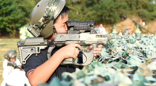 冲锋天下军事特训营