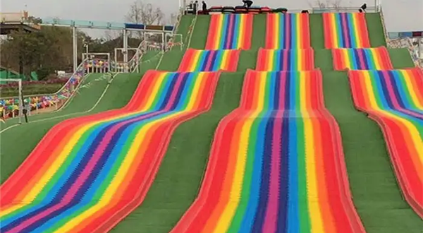 七彩乐滑彩虹滑道
