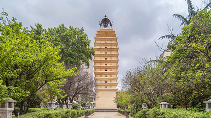 东西寺塔第 1 张图片
