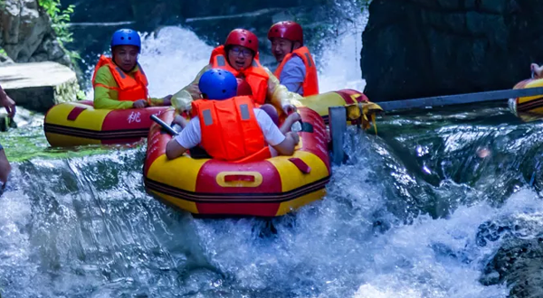 岩泊渡桃水溪漂流